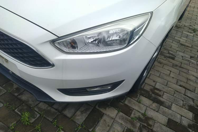 Used Ford Focus 2015 Hatchback 1.6L Automatic Comfort Model Left Front Headlight