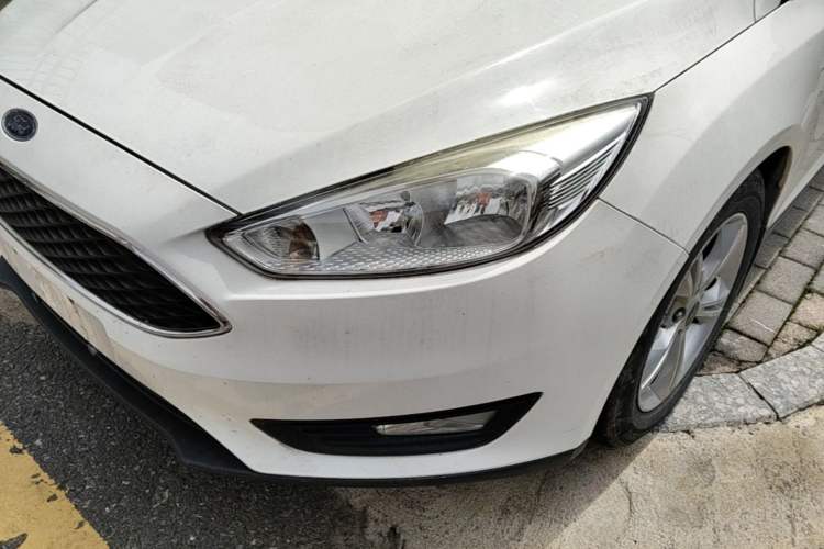 Used Ford Focus 2015 Hatchback 1.6L Automatic Comfort Model Left Front Headlight