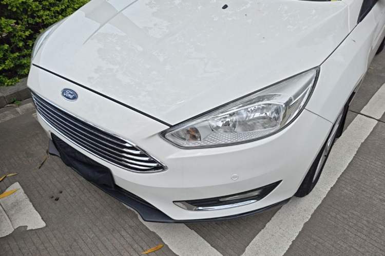 Used Ford Focus 2015 Sedan 1.6L Automatic Trend Model Left Front Headlight