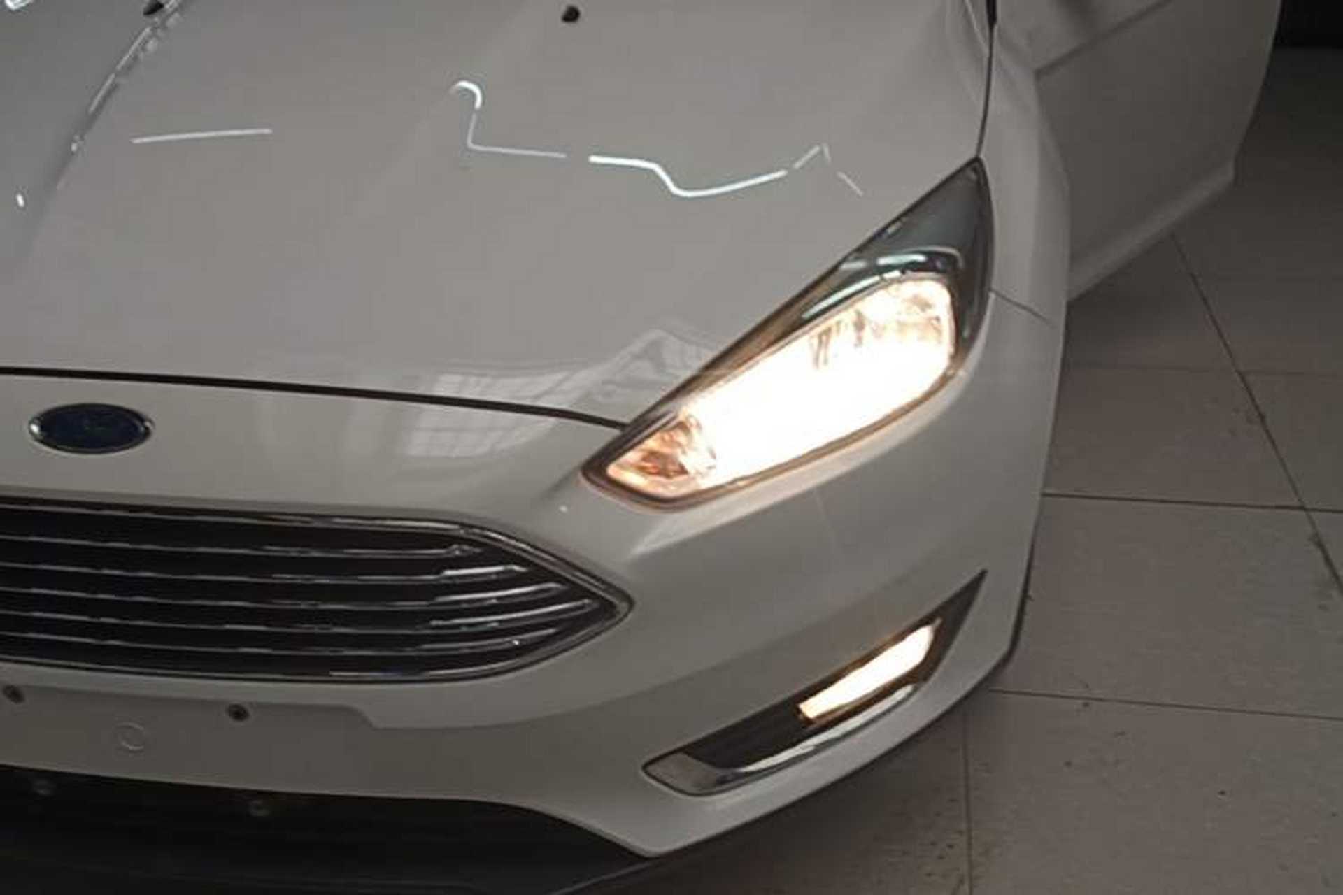 Used Ford Focus 2015 Sedan 1.6L Automatic Trend Model Left Front Headlight