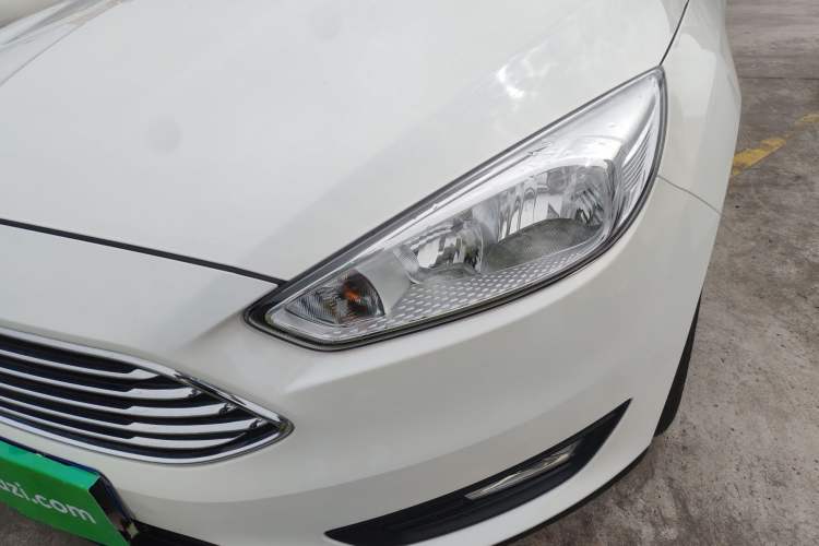 Used Ford Focus 2015 Sedan 1.6L Automatic Comfort Model Left Front Headlight