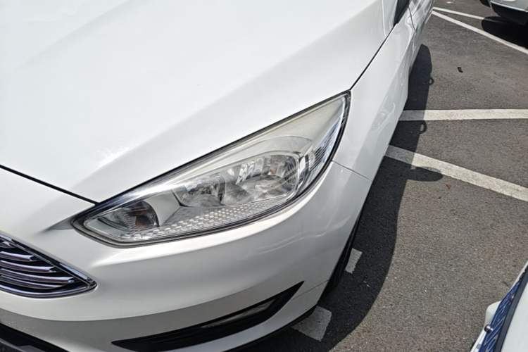 Used Ford Focus 2015 Sedan 1.6L Automatic Comfort Model Left Front Headlight