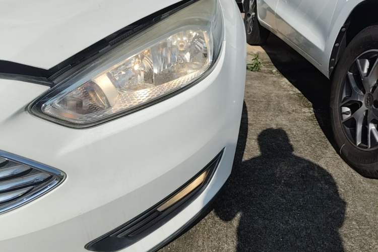 Used Ford Focus 2015 Hatchback 1.6L Automatic Comfort Model Left Front Headlight