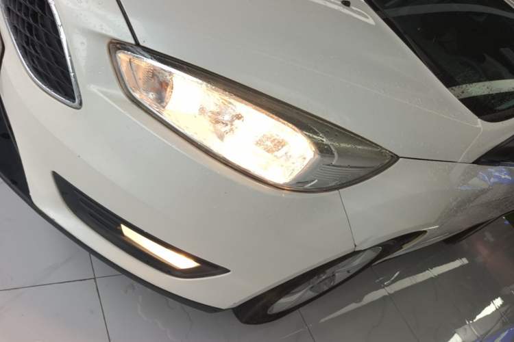 Used Ford Focus 2015 Hatchback 1.6L Automatic Comfort Model Left Front Headlight