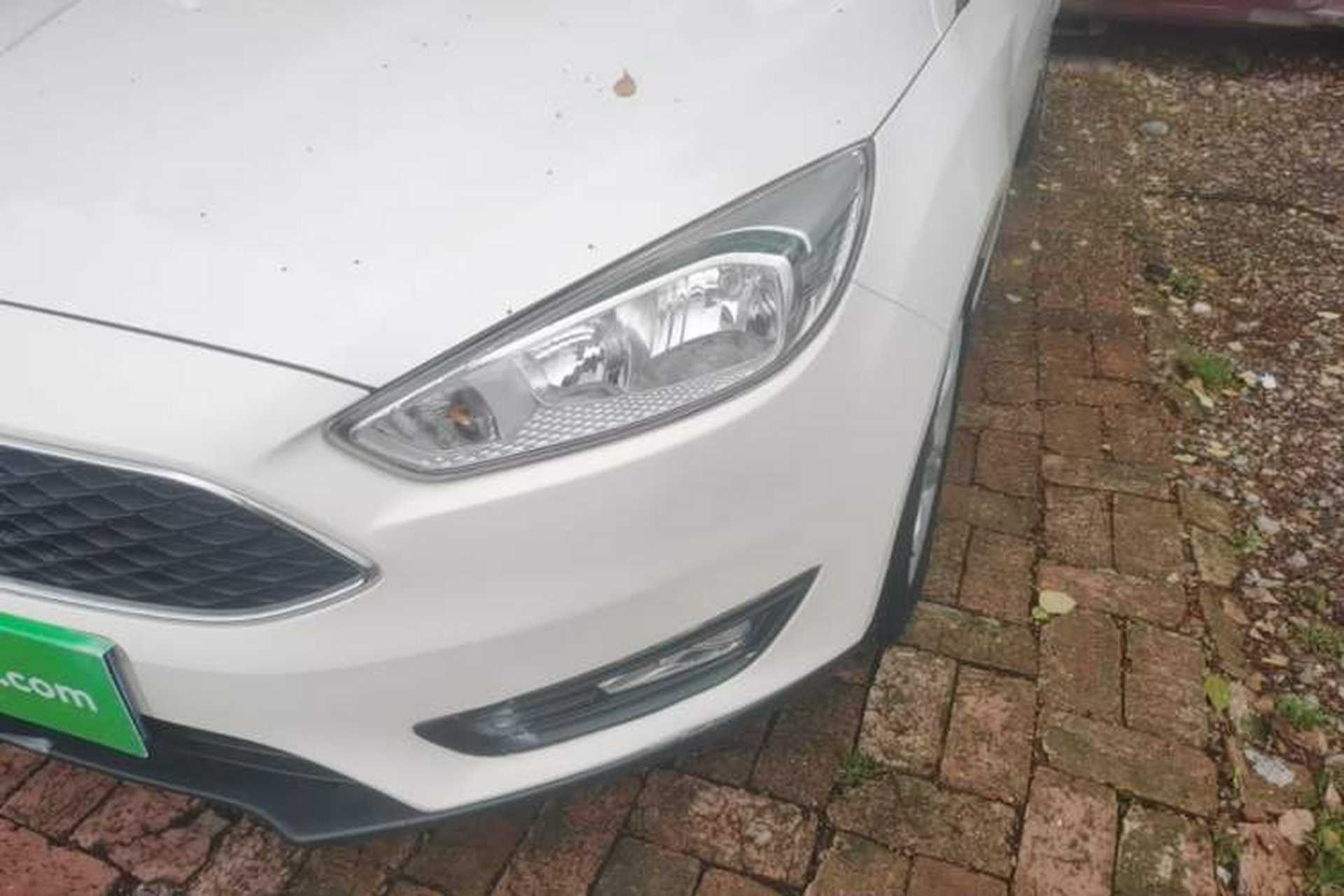 Used Ford Focus 2015 Hatchback 1.6L Manual Comfort Edition Left Front Headlight
