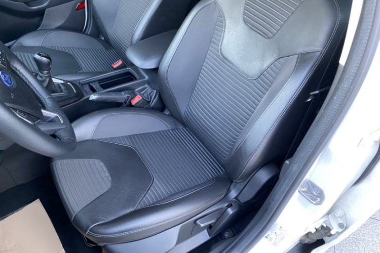 Used Ford Focus 2015 Hatchback 1.6L Manual Fashion Edition Left Front Seat