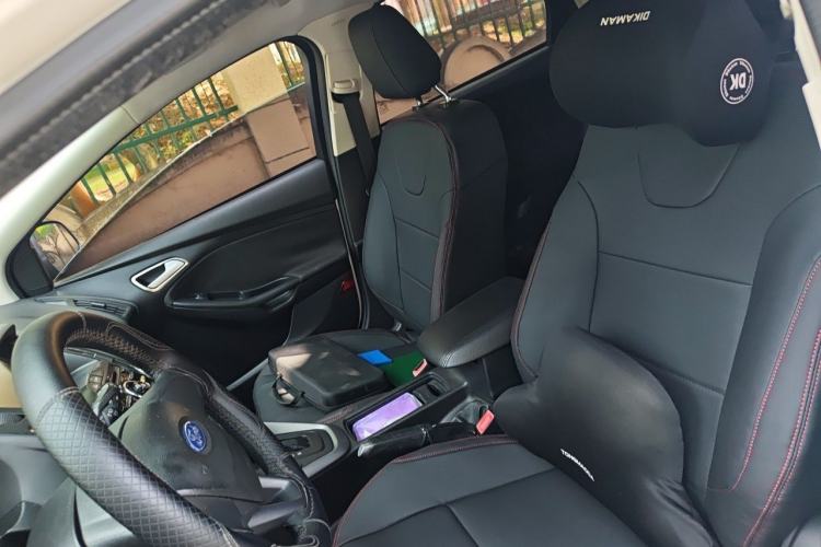 Used Ford Focus 2015 Hatchback 1.6L Automatic Comfort Model Left Front Seat
