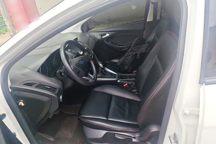 Used Ford Focus 2015 Hatchback 1.6L Automatic Comfort Model Left Front Seat