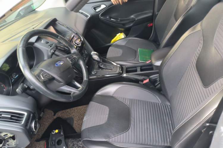 Used Ford Focus 2015 Sedan 1.6L Automatic Trend Model Left Front Seat