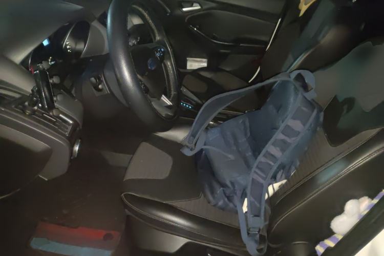 Used Ford Focus 2015 Sedan 1.6L Automatic Trend Model Left Front Seat