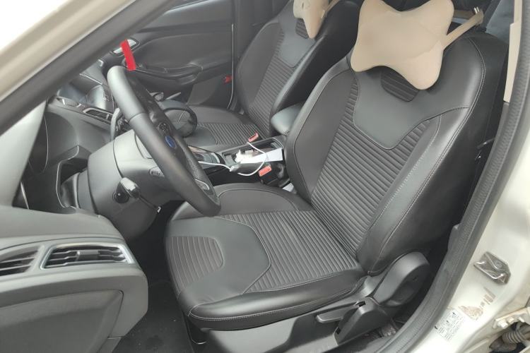 Used Ford Focus 2015 Sedan 1.6L Automatic Trend Model Left Front Seat