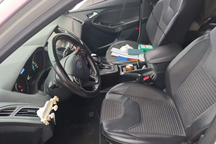 Used Ford Focus 2015 Sedan 1.6L Automatic Trend Model Left Front Seat