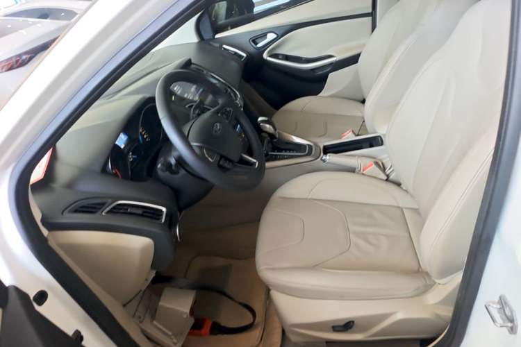 Used Ford Focus 2015 Sedan EcoBoost 180 Automatic Flagship Model Left Front Seat
