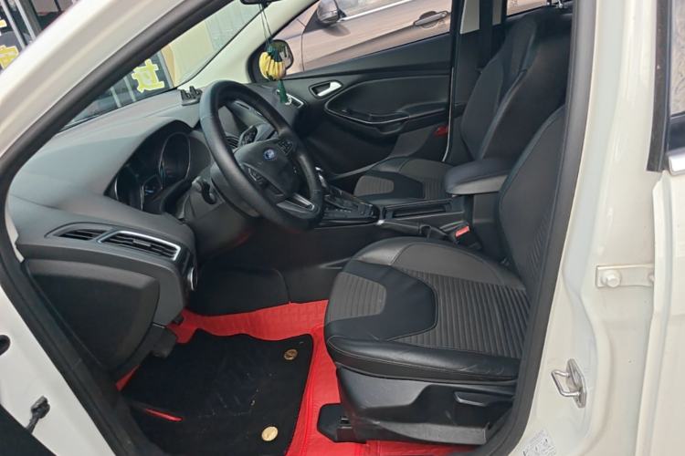 Used Ford Focus 2015 Sedan EcoBoost 180 Automatic Elite Model Left Front Seat