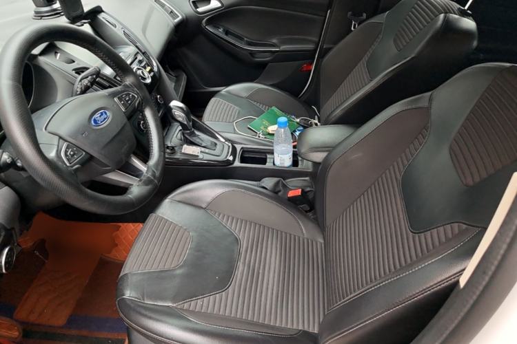 Used Ford Focus 2015 Hatchback 1.6L Automatic Fashion Edition Left Front Seat