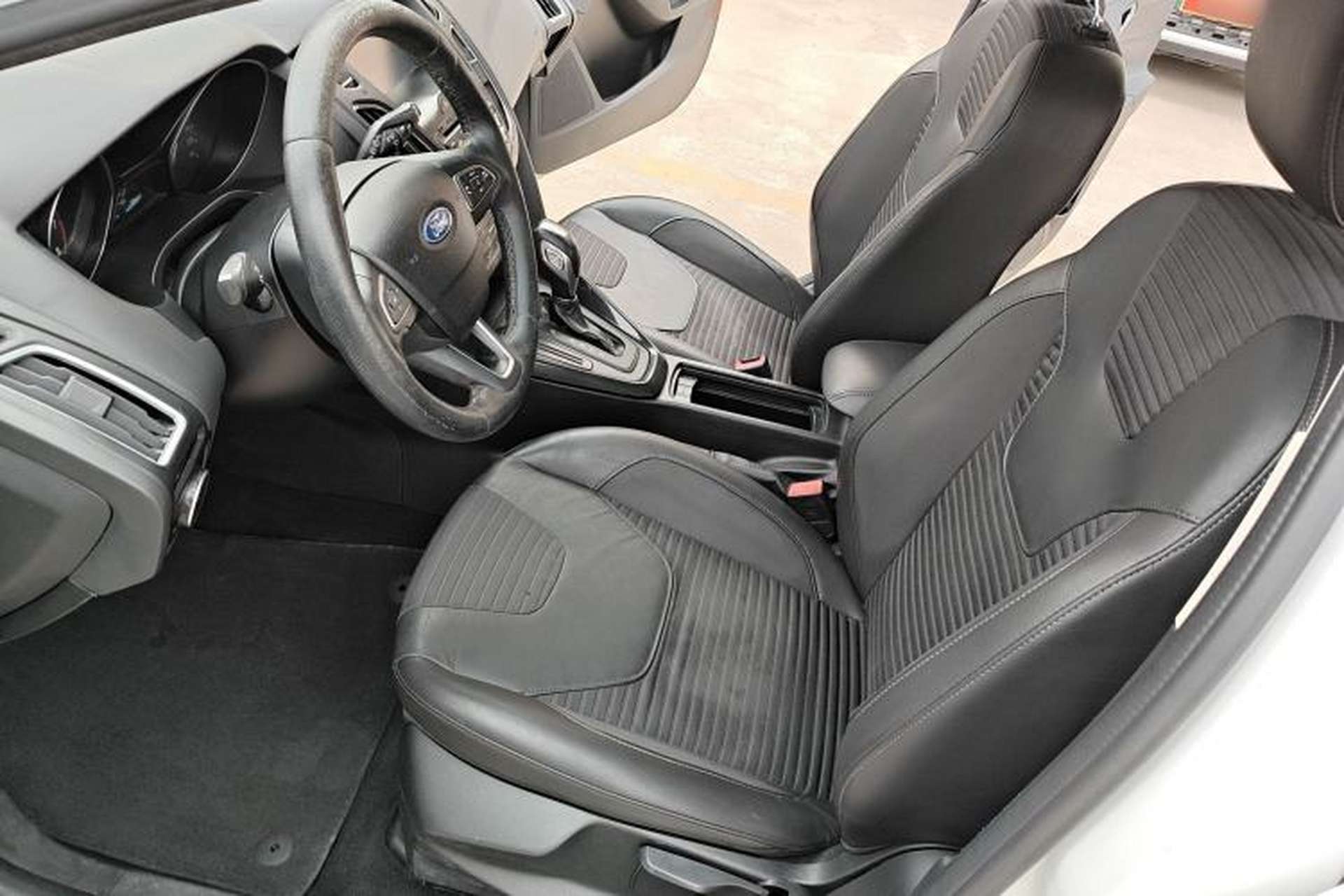 Used Ford Focus 2015 Hatchback 1.6L Automatic Fashion Edition Left Front Seat