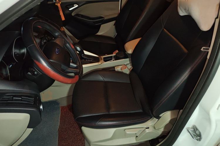 Used Ford Focus 2015 Sedan 1.6L Automatic Comfort Model Left Front Seat