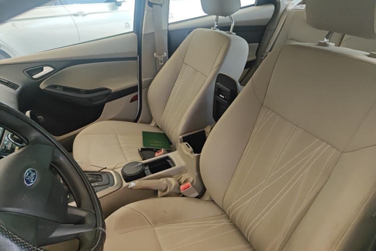 Used Ford Focus 2015 Sedan 1.6L Automatic Comfort Model Left Front Seat