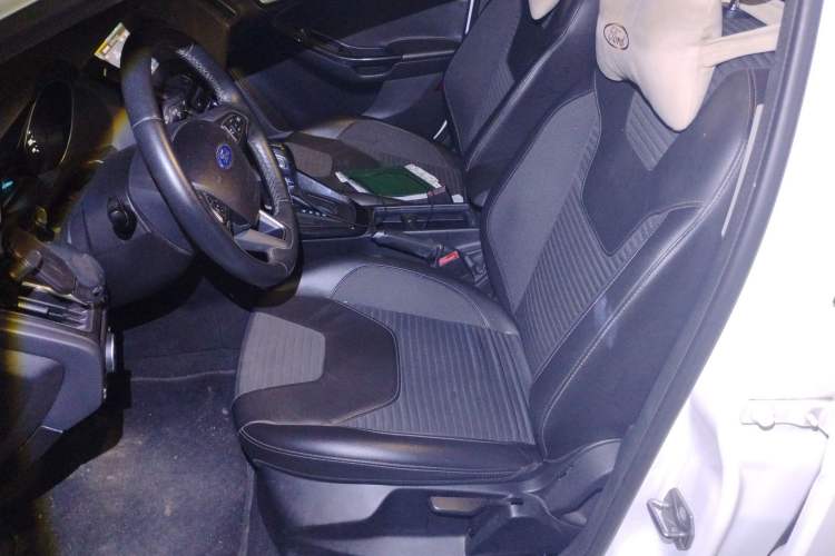 Used Ford Focus 2015 Sedan 1.6L Automatic Trend Model Left Front Seat