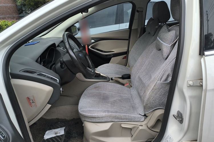 Used Ford Focus 2015 Hatchback EcoBoost 180 Automatic Elite Model Left Front Seat