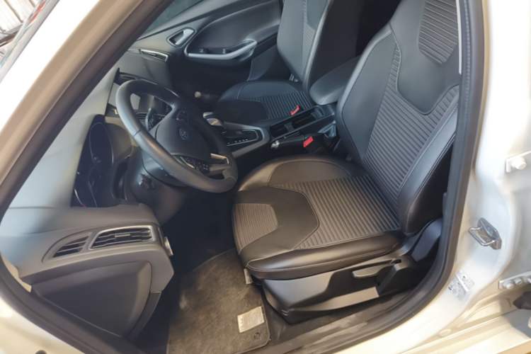 Used Ford Focus 2015 Hatchback EcoBoost 180 Automatic Sport Model Left Front Seat
