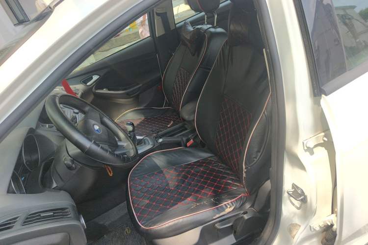 Used Ford Focus 2015 Hatchback 1.6L Manual Comfort Edition Left Front Seat