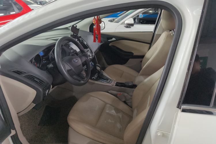 Used Ford Focus 2015 Sedan 1.6L Automatic Comfort Model Left Front Seat