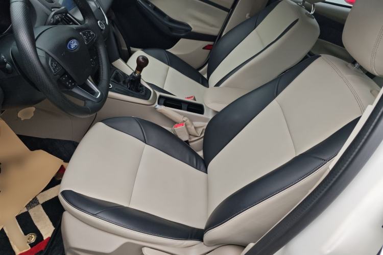 Used Ford Focus 2015 Sedan 1.6L Manual Comfort Model Left Front Seat