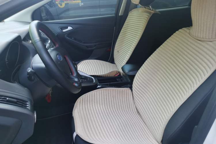 Used Ford Focus 2015 Hatchback 1.6L Automatic Comfort Model Left Front Seat