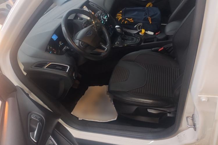 Used Ford Focus 2015 Sedan 1.6L Automatic Trend Model Left Front Seat