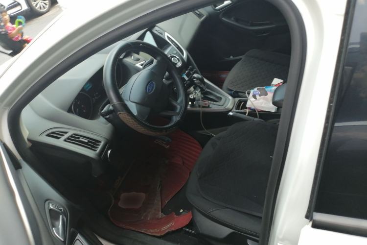 Used Ford Focus 2015 Hatchback 1.6L Automatic Comfort Model Left Front Seat