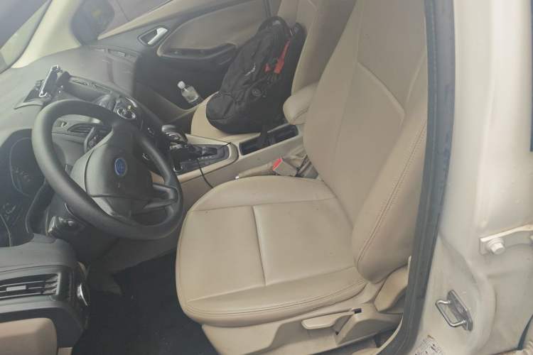 Used Ford Focus 2015 Sedan 1.6L Automatic Comfort Model Left Front Seat