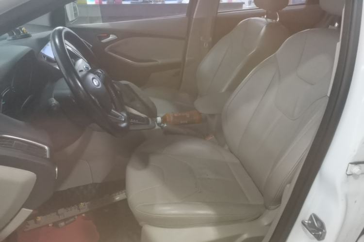 Used Ford Focus 2015 Sedan EcoBoost 180 Automatic Flagship Model Left Front Seat