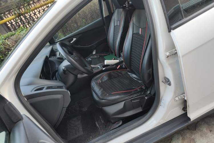Used Ford Focus 2015 Hatchback 1.6L Automatic Comfort Model Left Front Seat