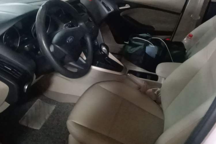Used Ford Focus 2015 Sedan 1.6L Automatic Comfort Model Left Front Seat