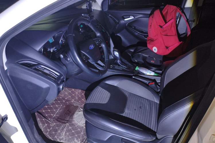 Used Ford Focus 2015 Sedan 1.6L Automatic Trend Model Left Front Seat