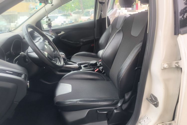 Used Ford Focus 2015 Hatchback 1.6L Automatic Fashion Edition Left Front Seat