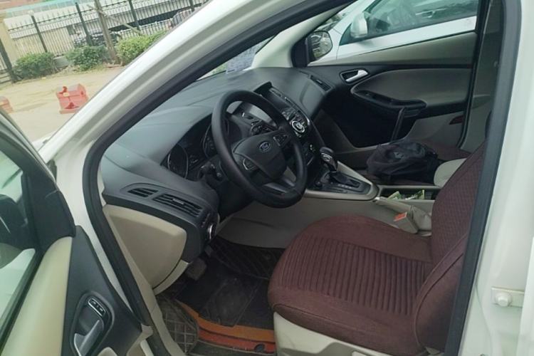 Used Ford Focus 2015 Sedan 1.6L Automatic Comfort Model Left Front Seat