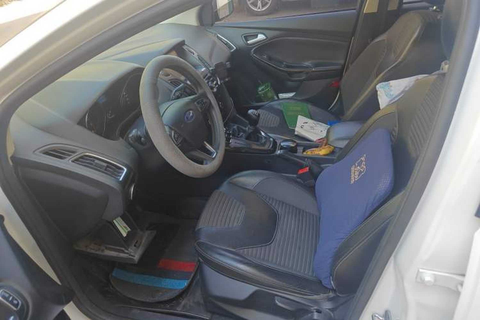 Used Ford Focus 2015 Sedan EcoBoost 125 Manual – Ultra-Style Edition Left Front Seat