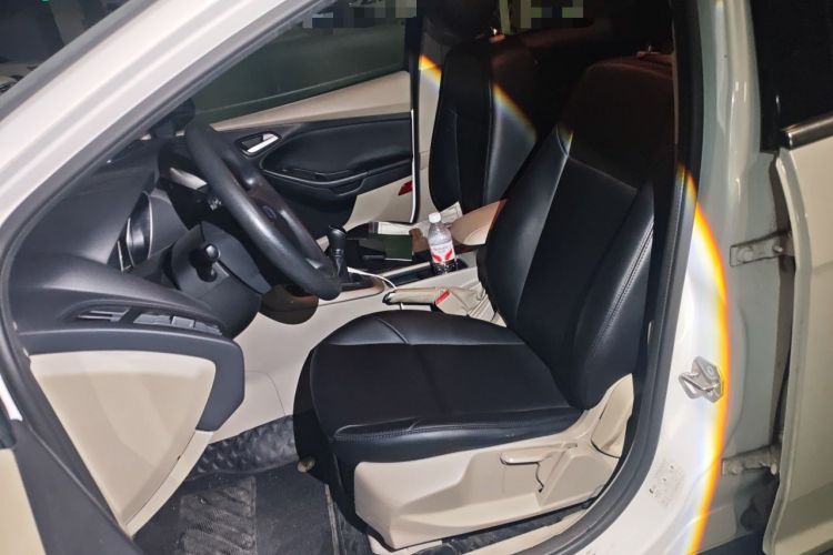 Used Ford Focus 2015 Sedan 1.6L Manual Comfort Model Left Front Seat
