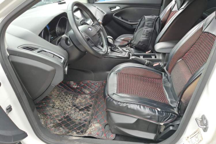 Used Ford Focus 2015 Sedan 1.6L Automatic Trend Model Left Front Seat