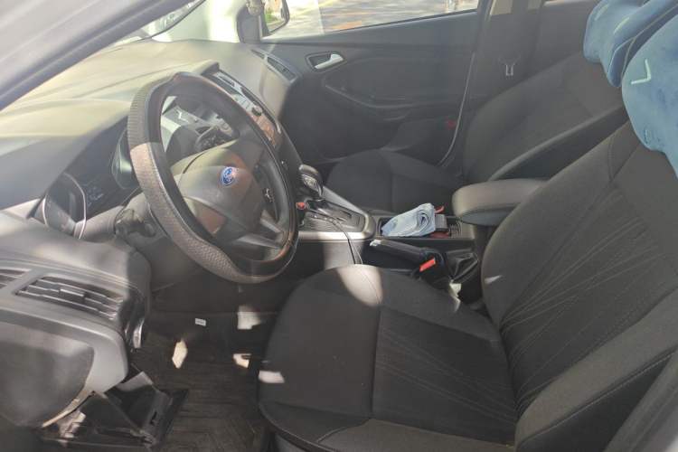 Used Ford Focus 2015 Hatchback 1.6L Automatic Comfort Model Left Front Seat