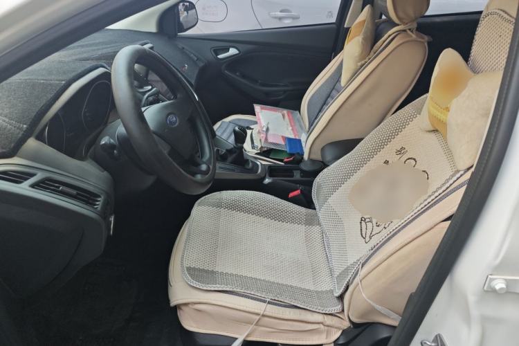 Used Ford Focus 2015 Hatchback 1.6L Manual Comfort Edition Left Front Seat