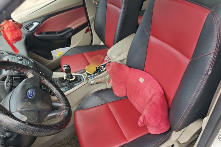 Used Ford Focus 2015 Sedan 1.6L Manual Comfort Model Left Front Seat
