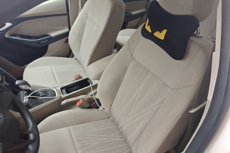 Used Ford Focus 2015 Sedan 1.6L Automatic Comfort Model Left Front Seat