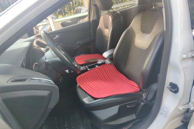 Used Ford Focus 2015 Sedan 1.6L Automatic Trend Model Left Front Seat