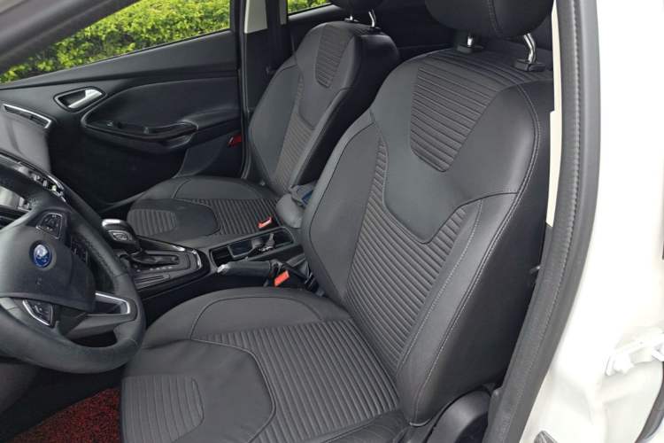Used Ford Focus 2015 Sedan 1.6L Automatic Trend Model Left Front Seat