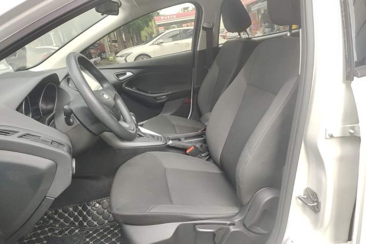 Used Ford Focus 2015 Hatchback 1.6L Automatic Comfort Model Left Front Seat