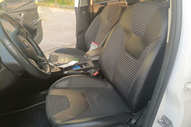 Used Ford Focus 2015 Hatchback EcoBoost 180 Automatic Elite Model Left Front Seat