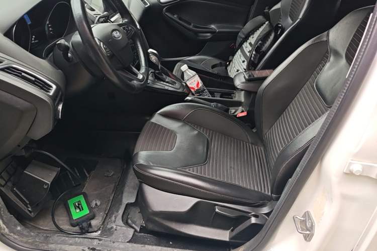 Used Ford Focus 2015 Sedan 1.6L Automatic Trend Model Left Front Seat